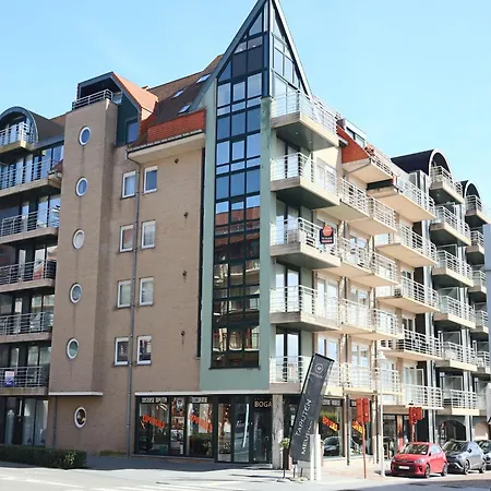 In Near & Marina Apartment *