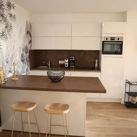 In Near & Marina Apartment *